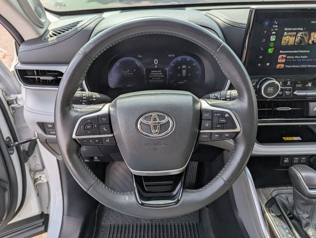 2024 Toyota Highlander Hybrid Platinum