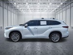 2024 Toyota Highlander Hybrid Platinum