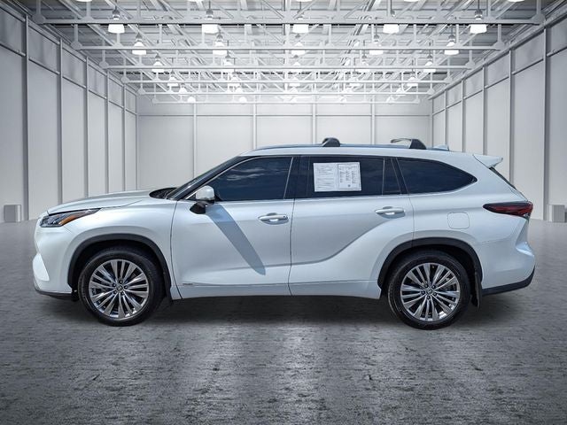 2024 Toyota Highlander Hybrid Platinum