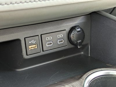 2024 Toyota Highlander Hybrid Platinum