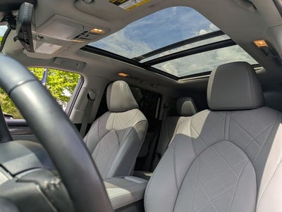 2024 Toyota Highlander Hybrid Platinum