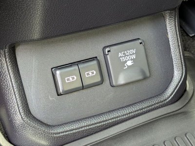 2024 Toyota Highlander Hybrid Platinum