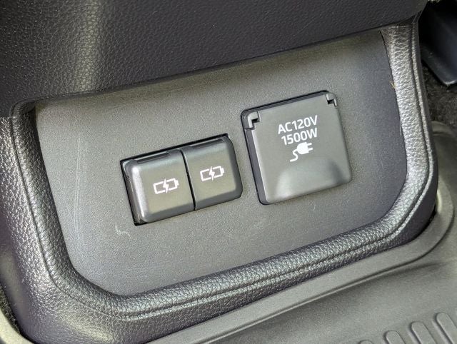 2024 Toyota Highlander Hybrid Platinum