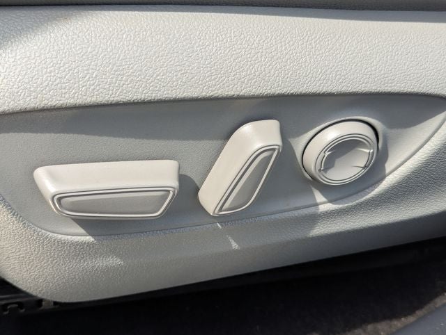 2024 Toyota Highlander Hybrid Platinum
