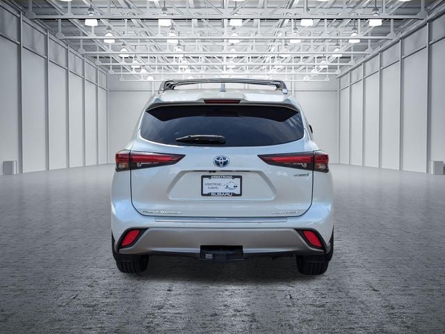 2024 Toyota Highlander Hybrid Platinum