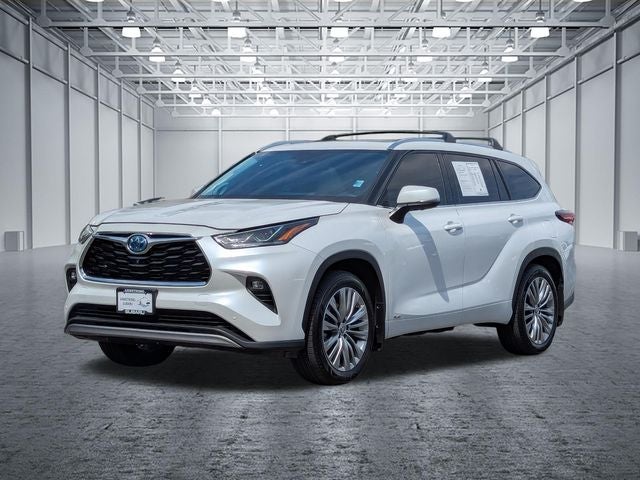 2024 Toyota Highlander Hybrid Platinum