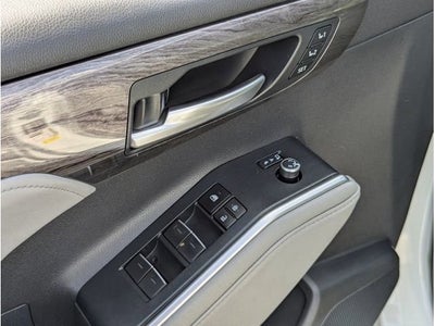 2024 Toyota Highlander Hybrid Platinum