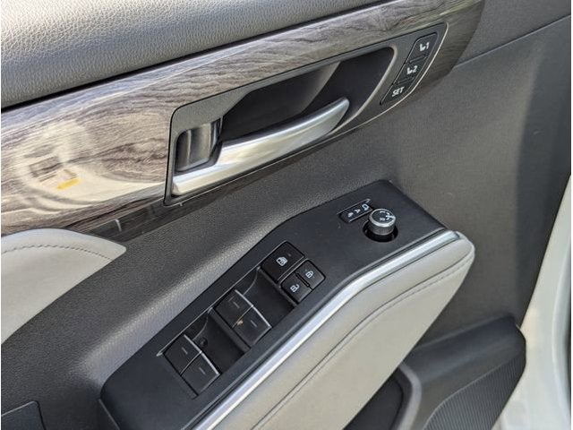 2024 Toyota Highlander Hybrid Platinum