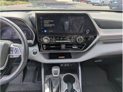 2024 Toyota Highlander Hybrid Platinum