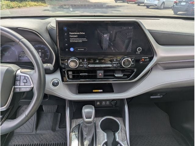 2024 Toyota Highlander Hybrid Platinum