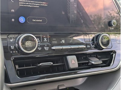 2024 Toyota Highlander Hybrid Platinum
