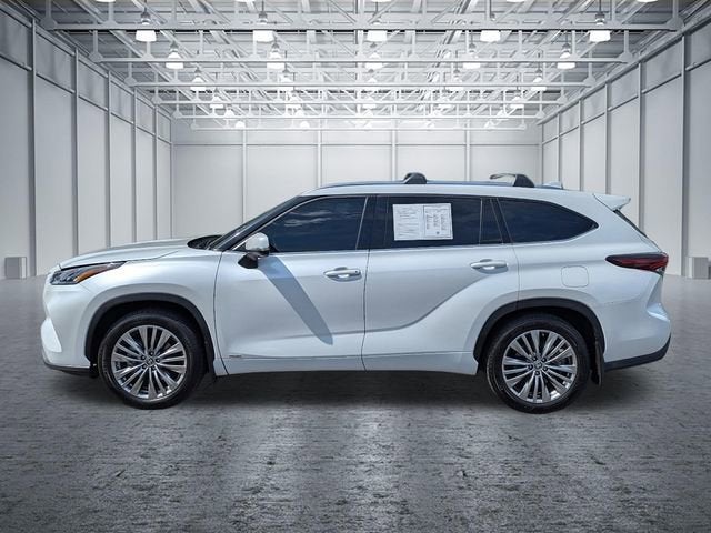 2024 Toyota Highlander Hybrid Platinum