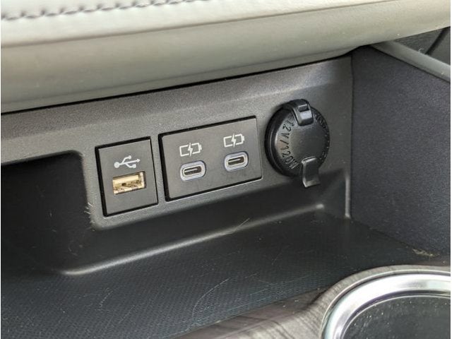 2024 Toyota Highlander Hybrid Platinum