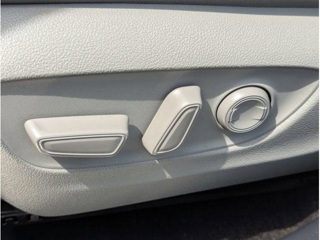 2024 Toyota Highlander Hybrid Platinum