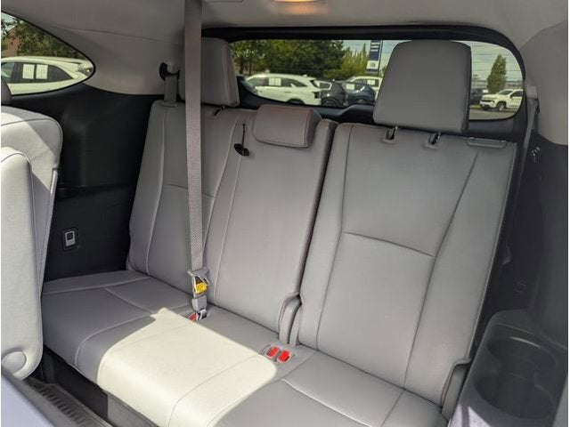 2024 Toyota Highlander Hybrid Platinum