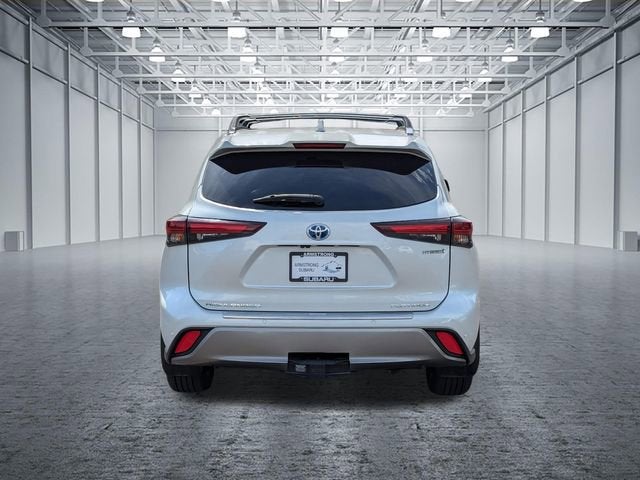 2024 Toyota Highlander Hybrid Platinum