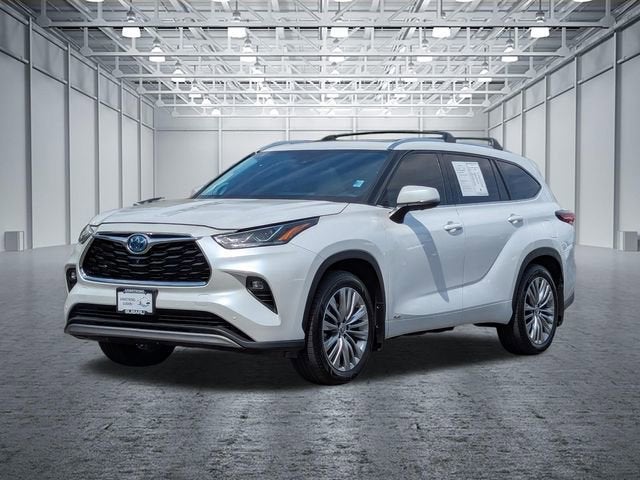 2024 Toyota Highlander Hybrid Platinum