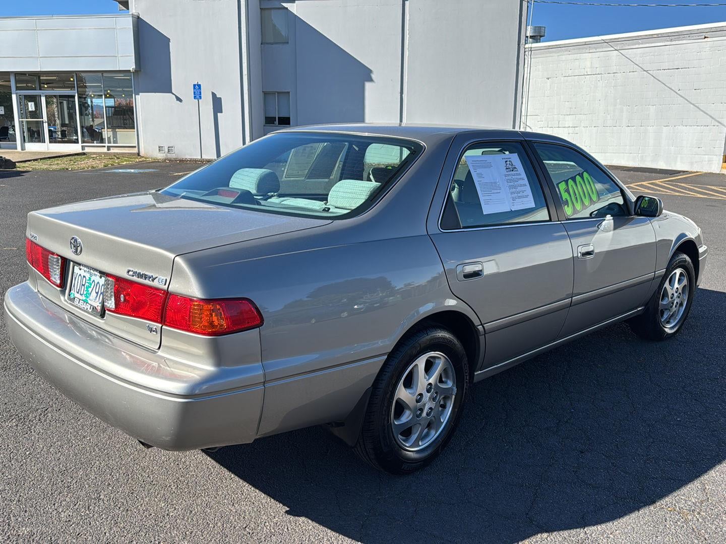 2000 Toyota Camry LE