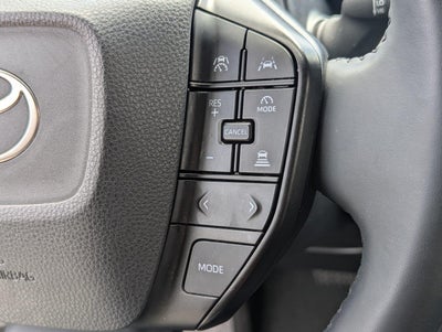 2025 Toyota Prius LE