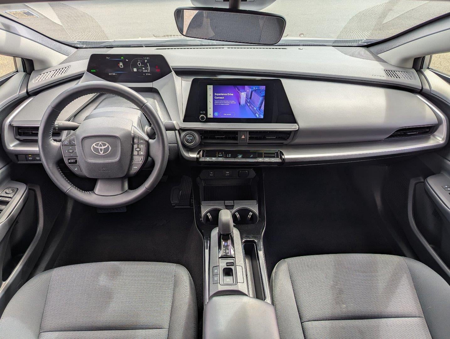 2025 Toyota Prius LE