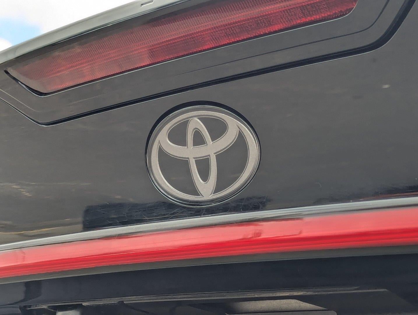 2025 Toyota Prius LE
