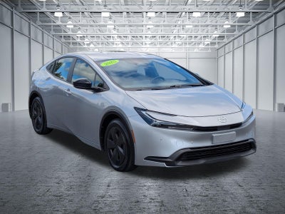 2025 Toyota Prius LE