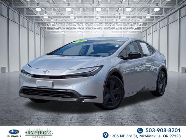 2025 Toyota Prius LE