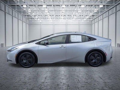 2025 Toyota Prius LE