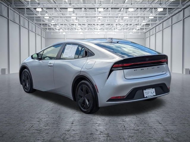 2025 Toyota Prius LE