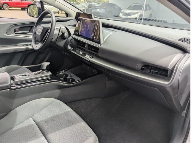 2025 Toyota Prius LE