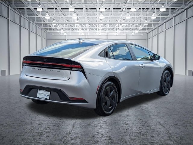 2025 Toyota Prius LE
