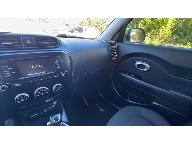 2017 Kia Soul Base